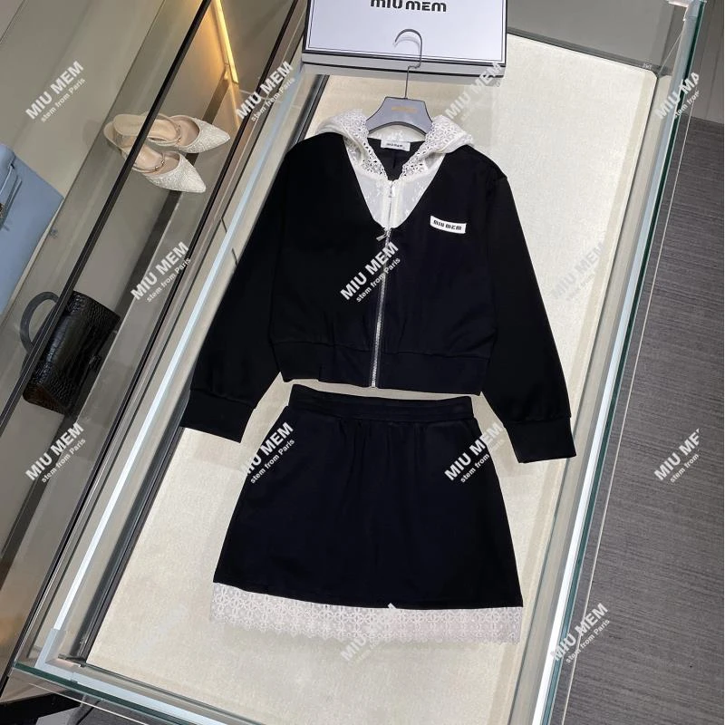 MIUMEM【韩系穿搭】秋冬显瘦上衣连帽套装短款半身裙两件套DY5458