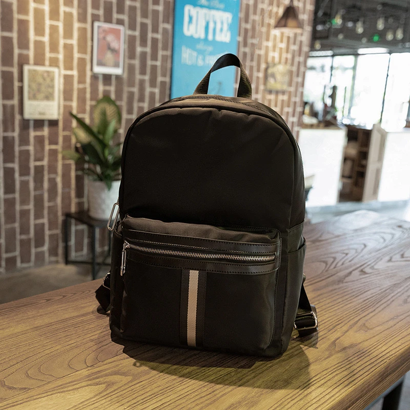 新款2024双肩包黑色时尚百搭双肩包大学男女通用休闲轻便双肩背包