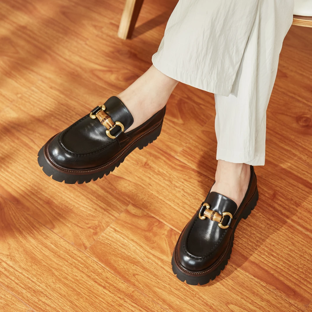 秋冬女鞋高端胎牛皮乐福鞋黑色厚底百搭圆头时尚休闲秋季复古春季