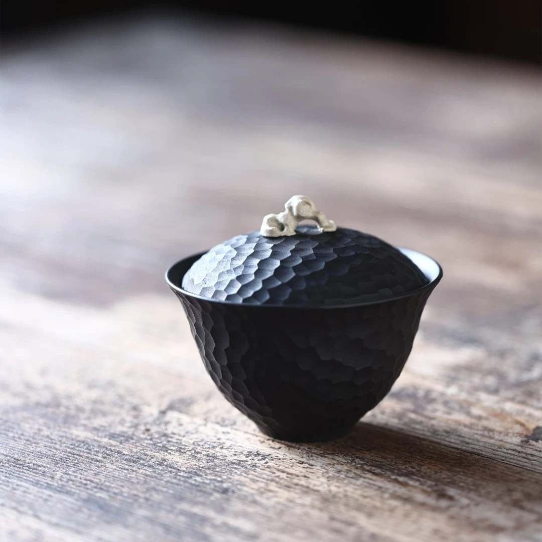 寻臣太湖石钮手工锤纹朱泥焐灰工艺超薄胎紫砂二才盖碗150cc茶具