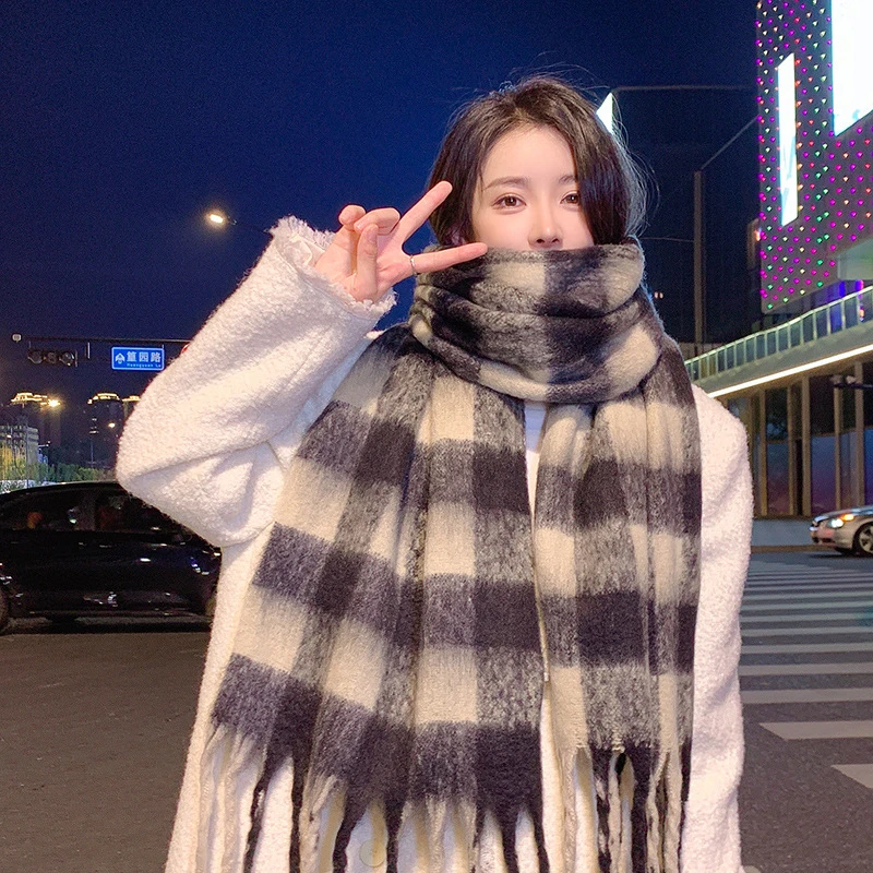 新品爱豆同款格子韩剧围巾女秋冬加厚保暖围脖学生百搭时尚围巾