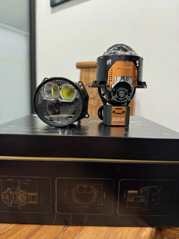 澳兹姆SSR双直射激光透镜 全国包邮包安装 汽车大灯激光透镜