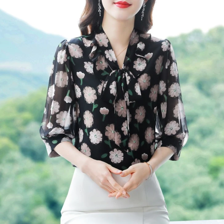 春夏季新款花色时尚荷叶边减龄气质飘带七分袖上衣女装小衫碎花