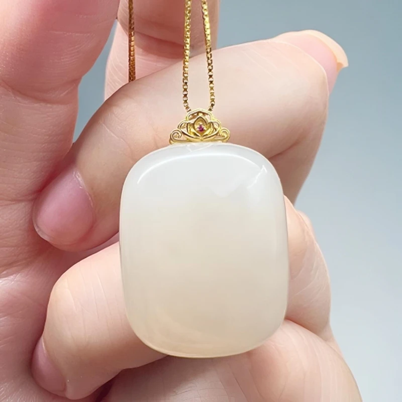 野牛沟藕粉面包无事牌18K金镶嵌无事牌吊坠经典简约轻奢气质（赠链
