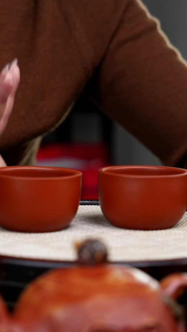 【闪购商品】紫砂茶壶红色碗杯*2