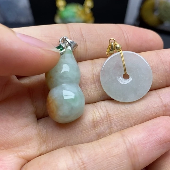 翡翠颈饰未镶嵌翡翠
