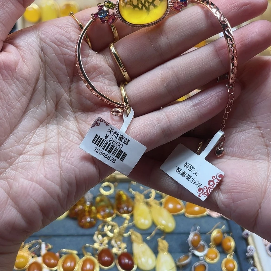 【闪购商品】琥珀颈饰未镶嵌