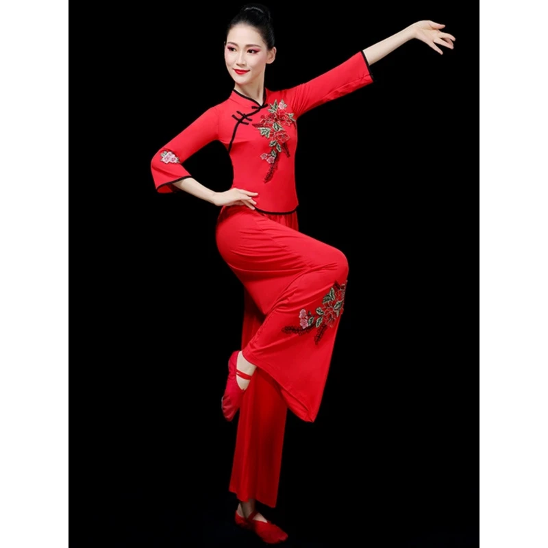 秧歌服女新款广场舞服装套装腰鼓演出中老年扇子舞民族表演服