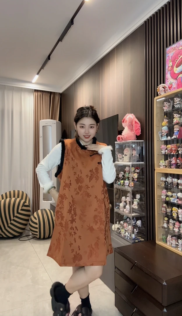 「68031」新中式旗袍冬加绒短款马甲裙连衣裙长款宽松大码时尚百搭