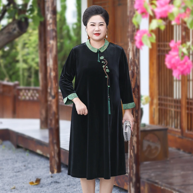 中老年女装秋季连衣裙大码丝绒国风打底裙妈妈款高贵气质裙子