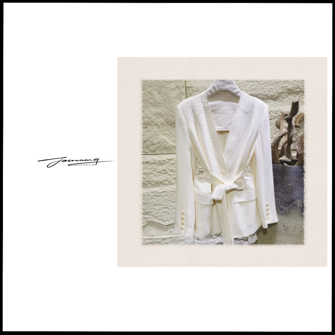 西装气质舒适轻奢白色时尚休闲西服女士春季修身设计师通勤小香风