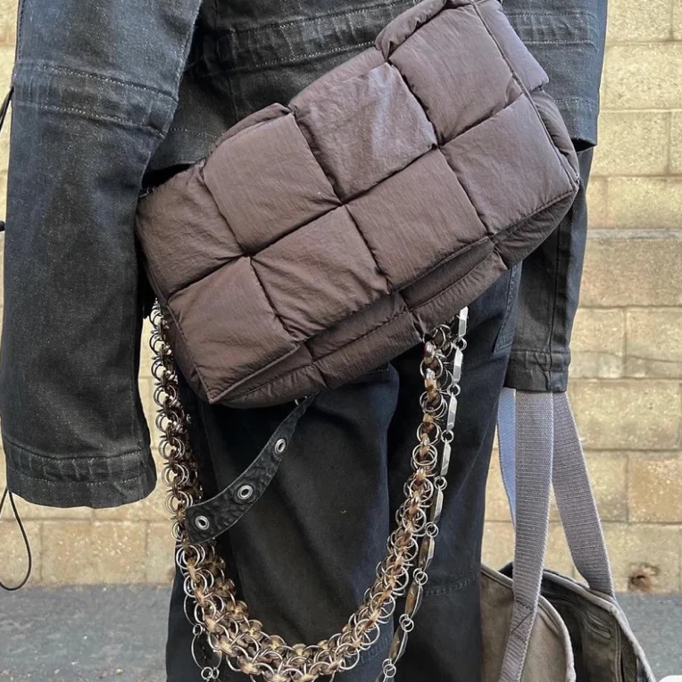95新 BOTTEGA VENETA/葆蝶家 只盒/BV八格黑色面包斜挎包