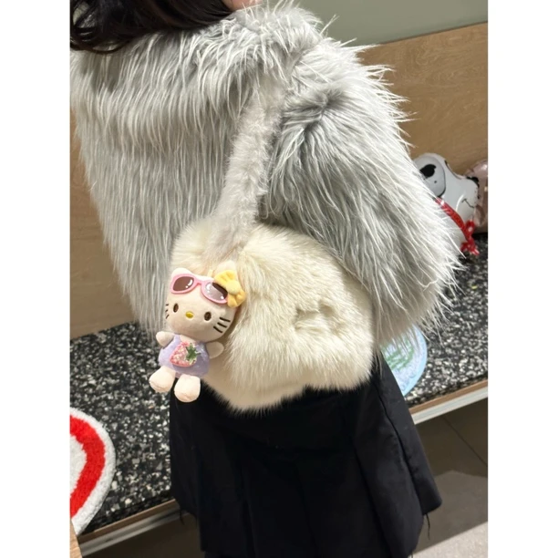 95新 FENDI/芬迪 只盒/Fendi白雪公主山猫毛拼貂毛包