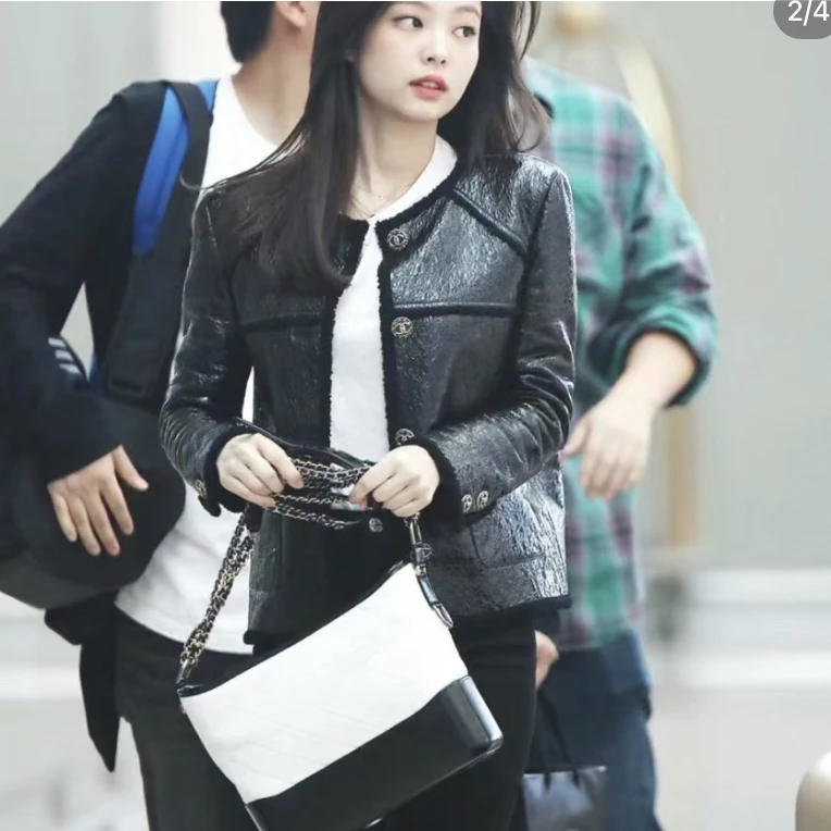 95新 Chanel/香奈儿 只盒/Chanel中号黑白流浪斜挎包