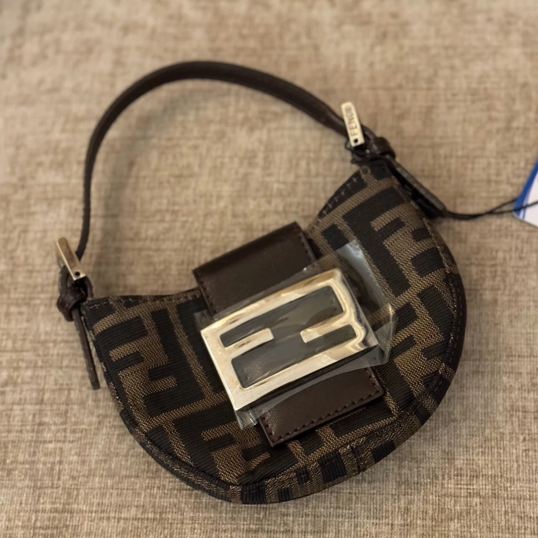 95新 FENDI/芬迪 只盒/Fendi中古款老花稀有款小元宝