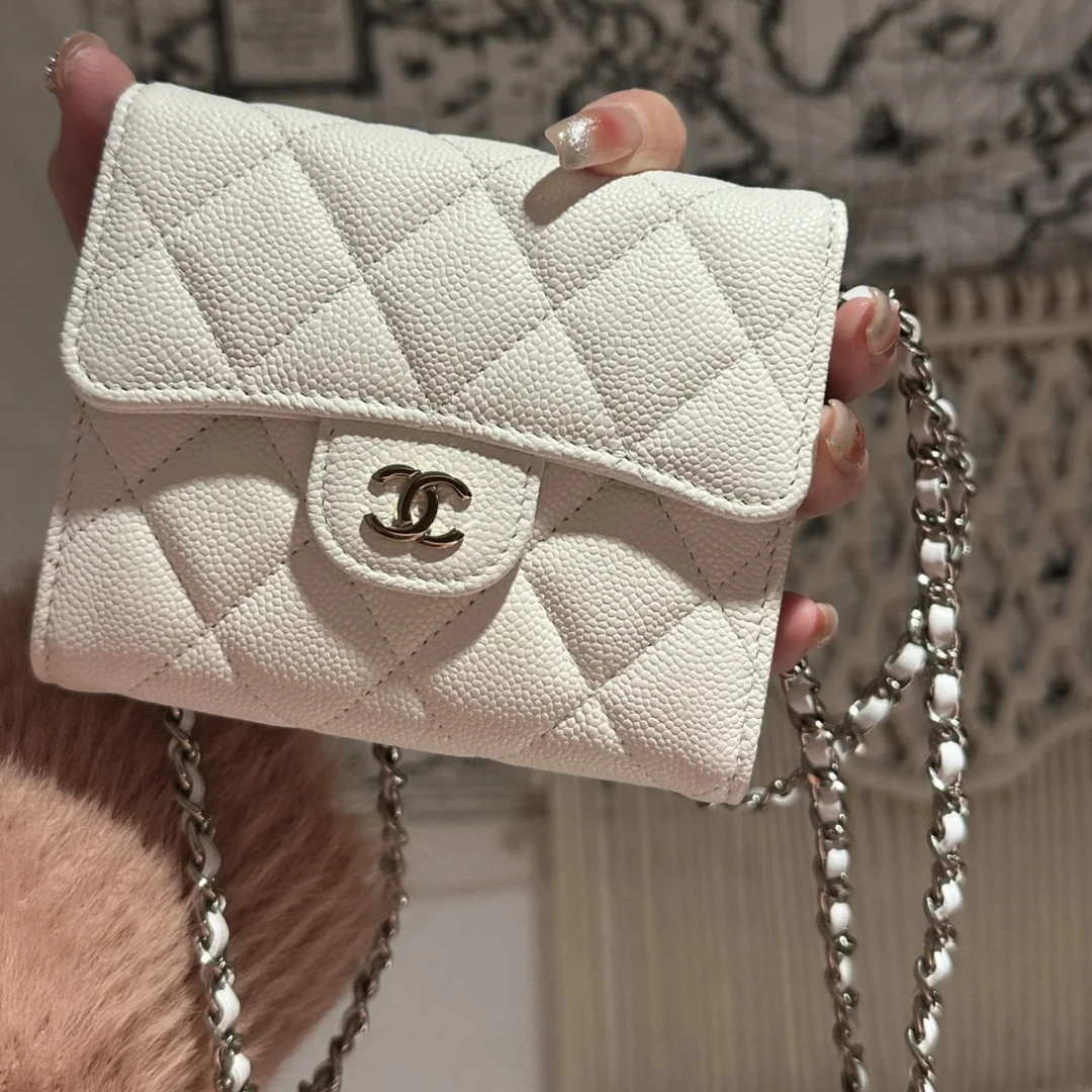 95新 Chanel/香奈儿 只盒/Chanel白色牛皮淡金扣斜挎包