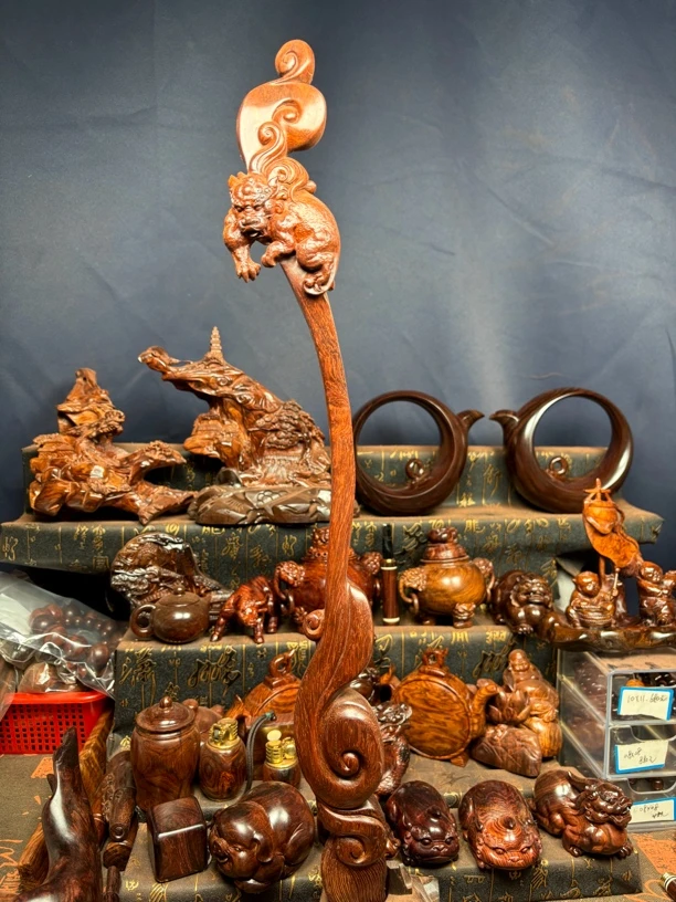 今秋提名，海南黄花梨。