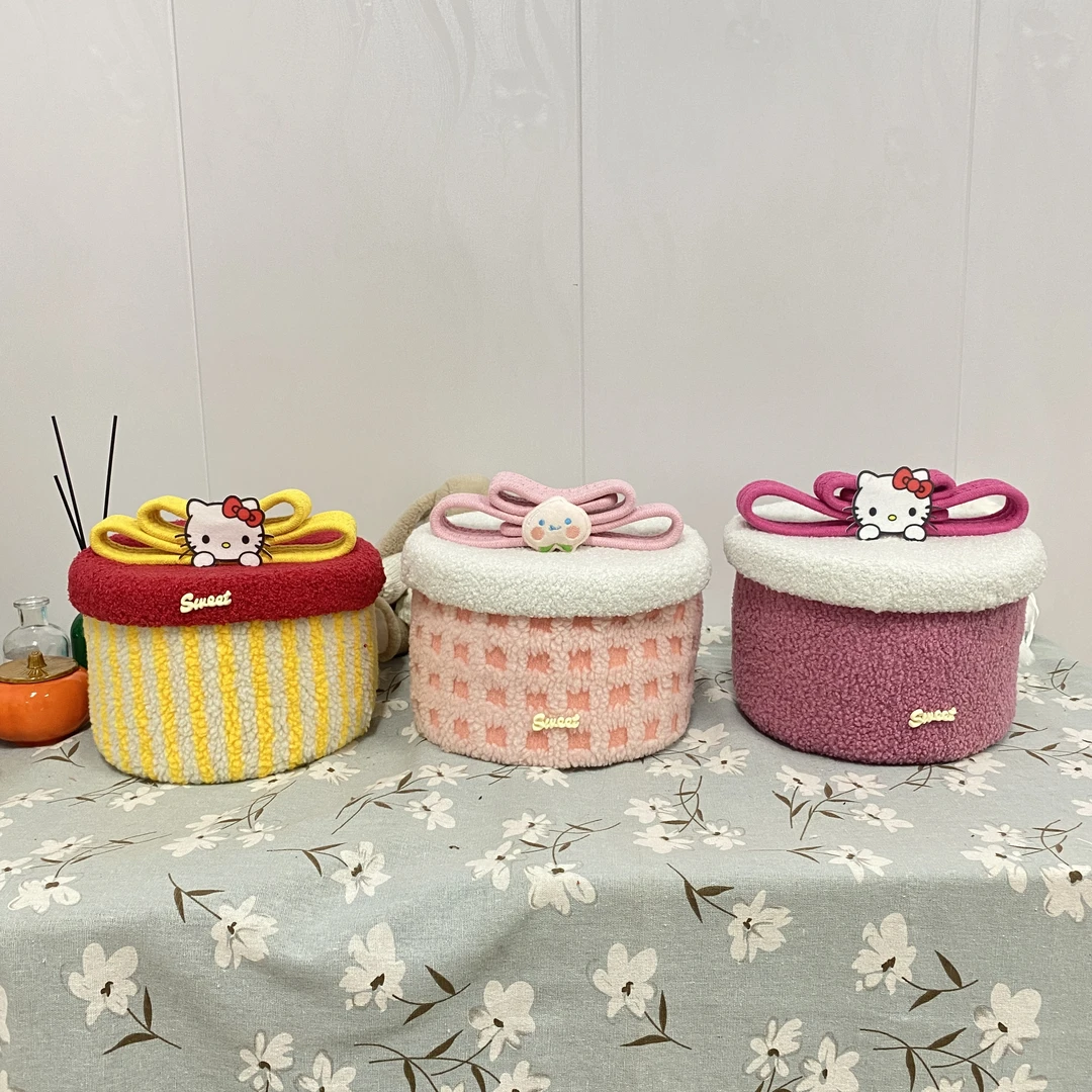 新款kitty猫毛绒收纳筐