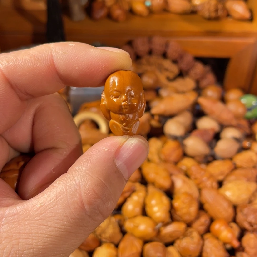 橄榄核核雕?****凉不听呀871