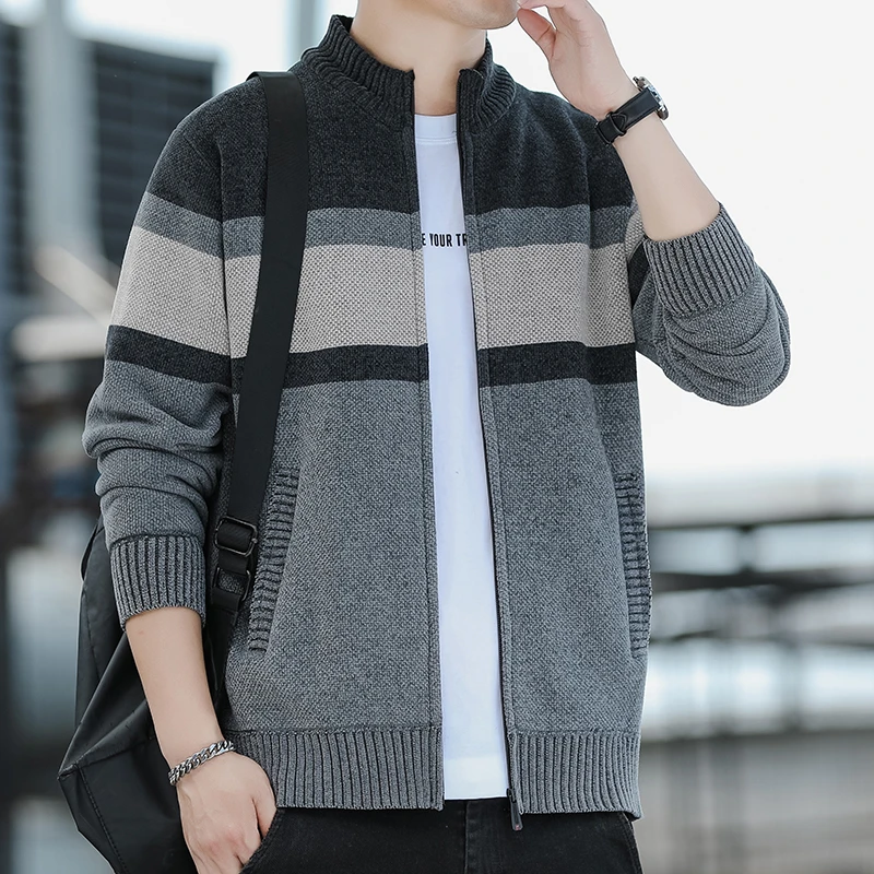 秋冬季新款毛衣外套男士立领一体绒加厚针织开衫潮流拼色条纹线衣