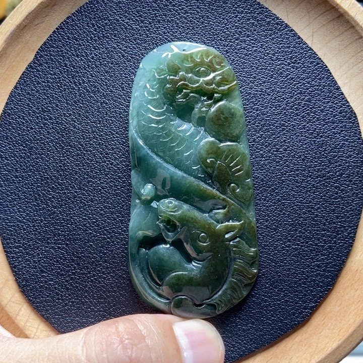 翡翠颈饰未镶嵌缅甸a货