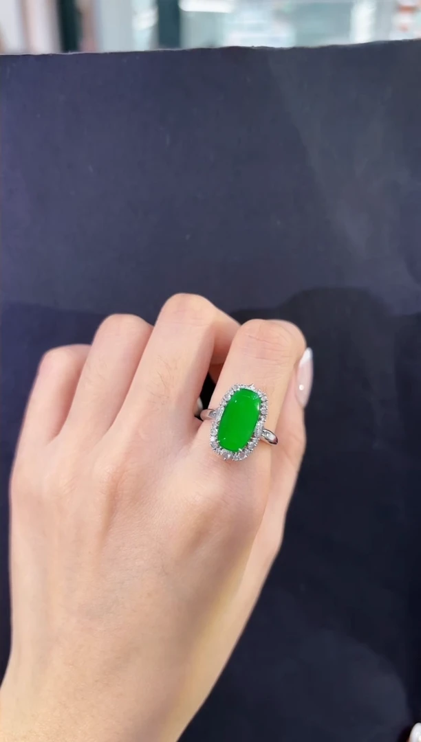 【闪购商品】翡翠戒指18K金镶嵌不退不换13号圈翡翠方糖戒指