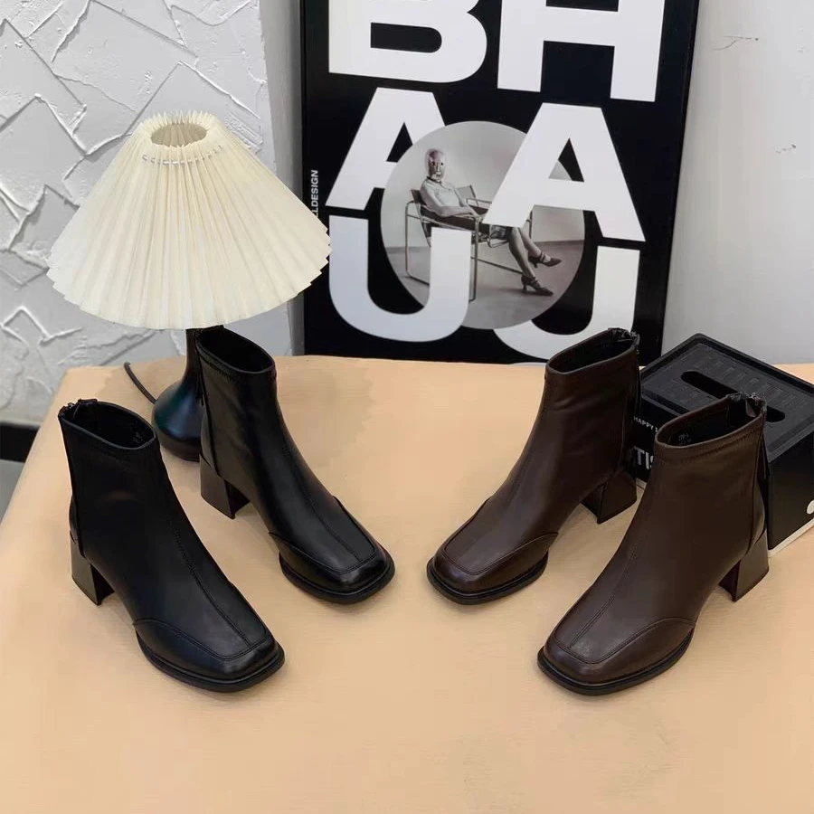 260-1S 新款秋冬时尚气质粗跟方头短靴加绒