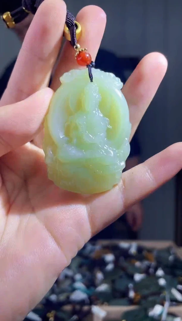 【闪购商品】和田玉挂件未镶嵌拍一发一，多样性发货！