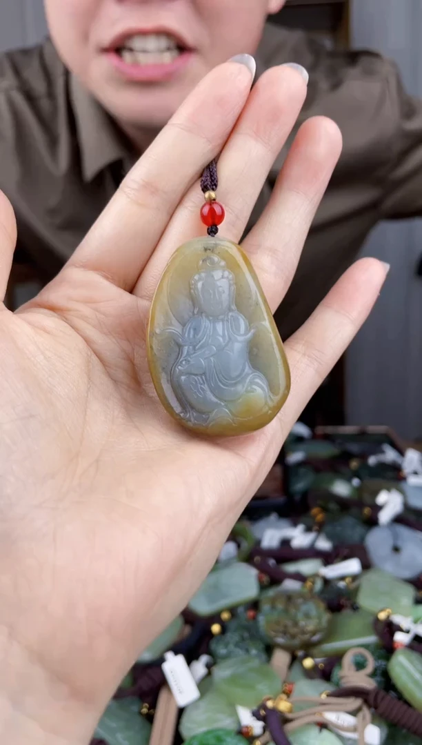 【闪购商品】和田玉挂件未镶嵌拍一发一，多样性发货！