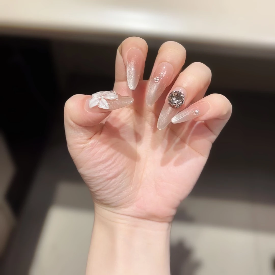 巴仑美【流水落花】青涩少女 可重复穿戴甲少女美甲 施家华子钻