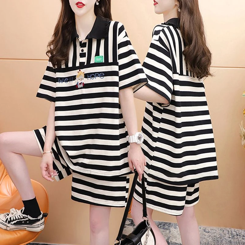 短袖T恤短裤休闲运动套装女2024夏季新款韩版宽松设计感两件套潮