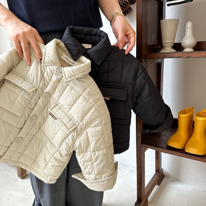 新款儿童棉衣2023冬季新品男女童纯色翻领棉服宝宝短款口袋外套潮
