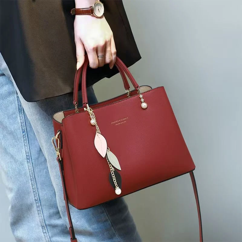 香港专柜送妈妈母亲节生日礼物2025高感级印花手提斜挎包单肩大包