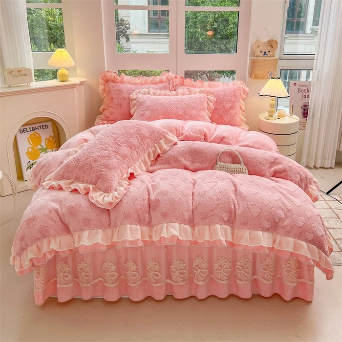 新款A类牛奶绒剪花绒床裙四件套（宜凡）