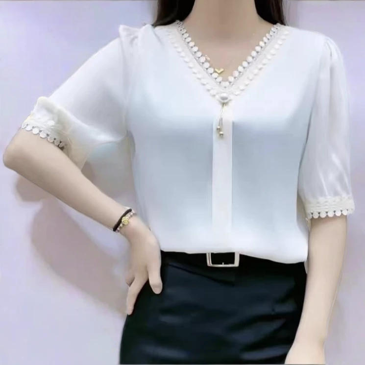 2024新款爆款气质洋气夏季减龄百搭显瘦时尚设计感v领蕾丝衬衣女