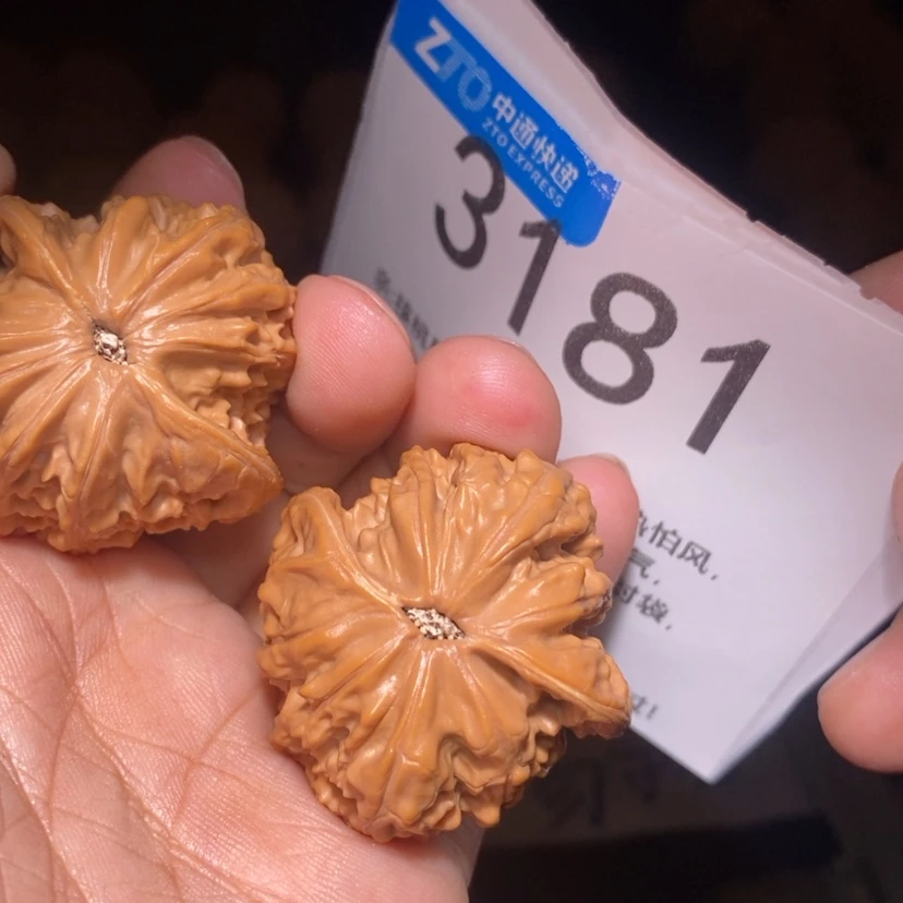 【闪购商品】文玩核桃把件天***。