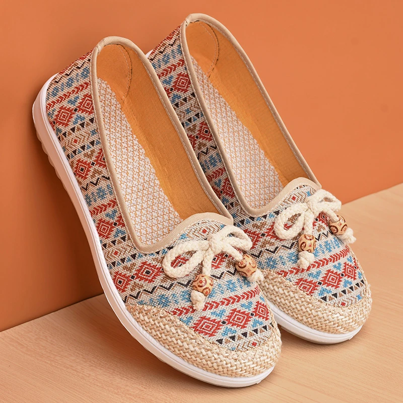 春秋新款老北京布鞋女单鞋软底轻便一脚蹬妈妈鞋休闲老人老年布鞋