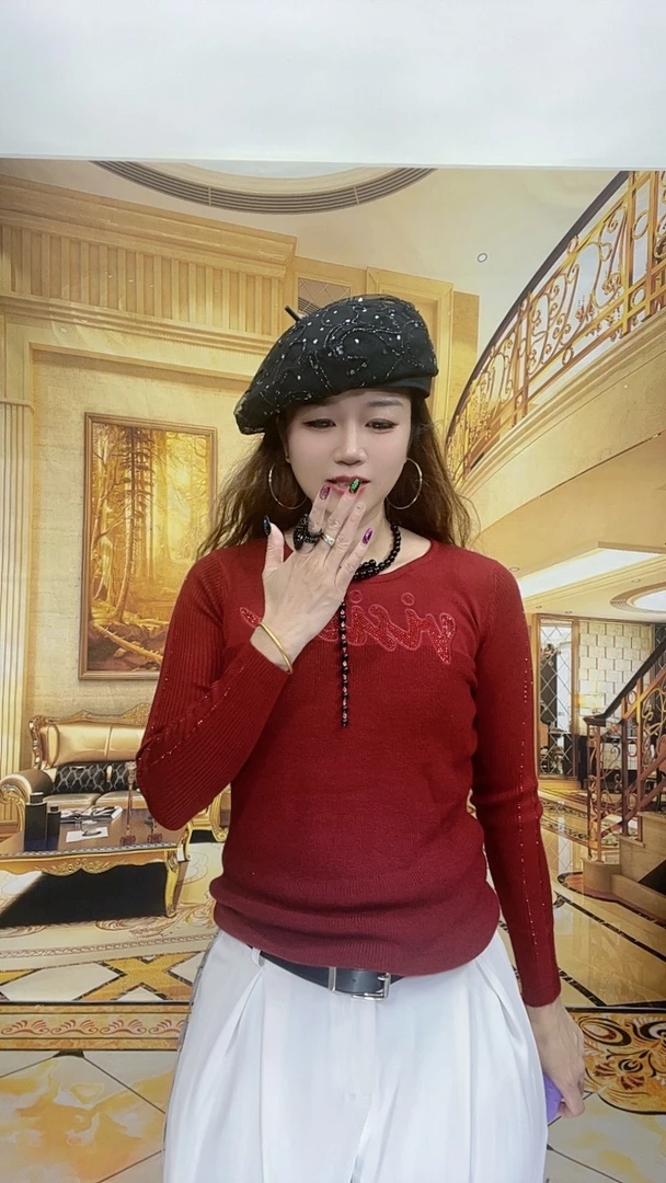 8391新款时尚修身烫钻圆领长袖套头毛衣女