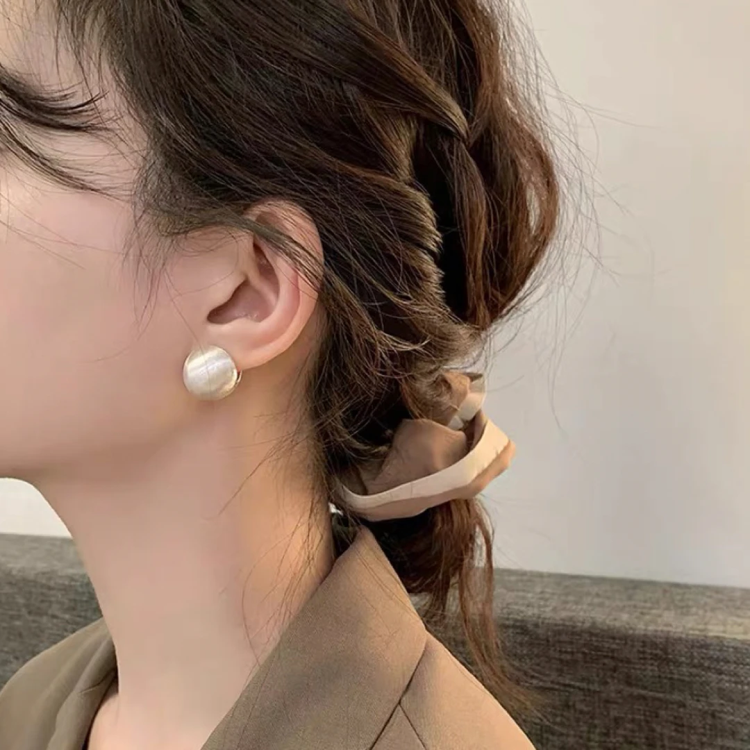 铜合金耳饰 简约拉丝质感圆球简约气质金属蚊香盘耳夹无耳洞