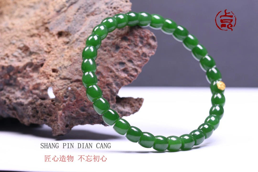 和田玉俄碧菠菜绿直切极限弧镶嵌单圈叠戴老坑料阳绿色妈妈玉手串