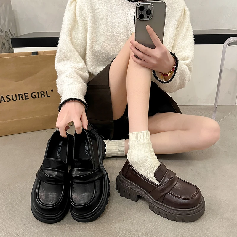 简约复古厚底粗跟乐福鞋女2025秋冬新款百搭增高防滑小皮鞋