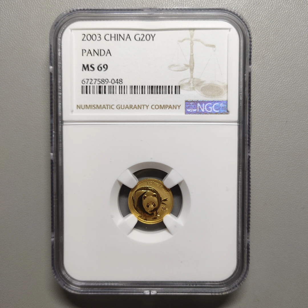 1027-68 2003年熊猫金币