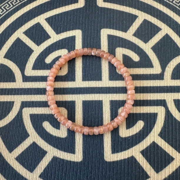 [花有鱼文玩]小尺寸叠带搭配粉糯玛瑙手串3+