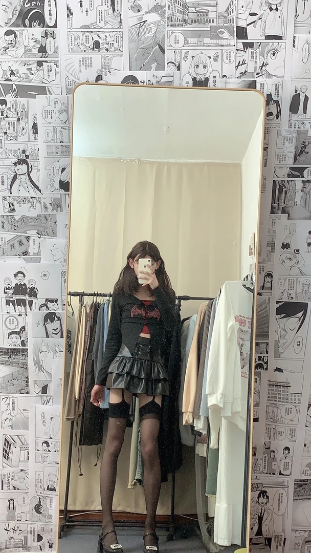 黑色街头风辣妹半身短裙绑带式显腰细显瘦显腿长蛋糕裙皮裙四季款
