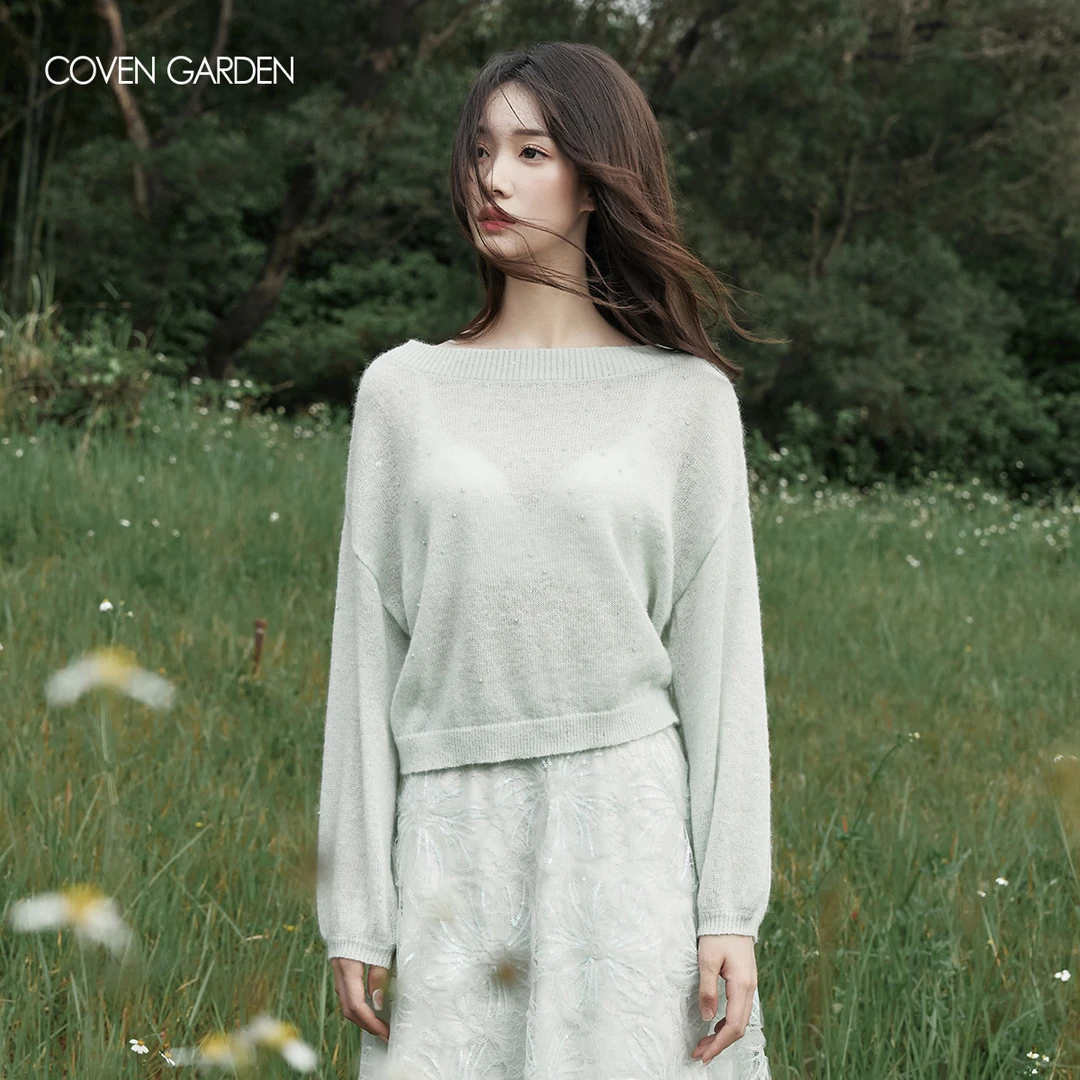 【高高甄选】哥文花园宽松短款针织衫女上衣CWA3031220