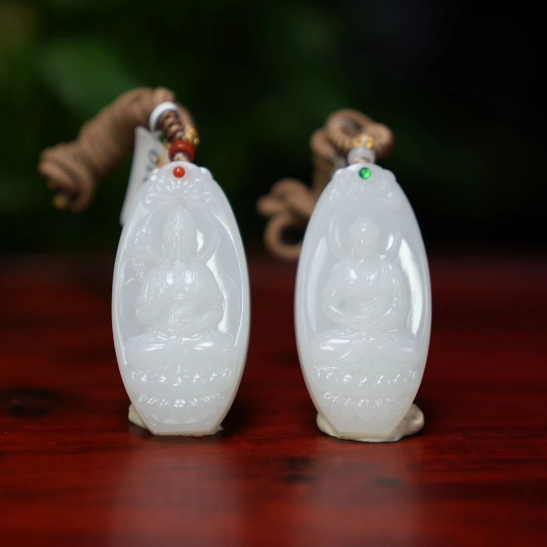 【中国工艺美术大师作品】洪新华老师亲工作品观音大日如来挂件