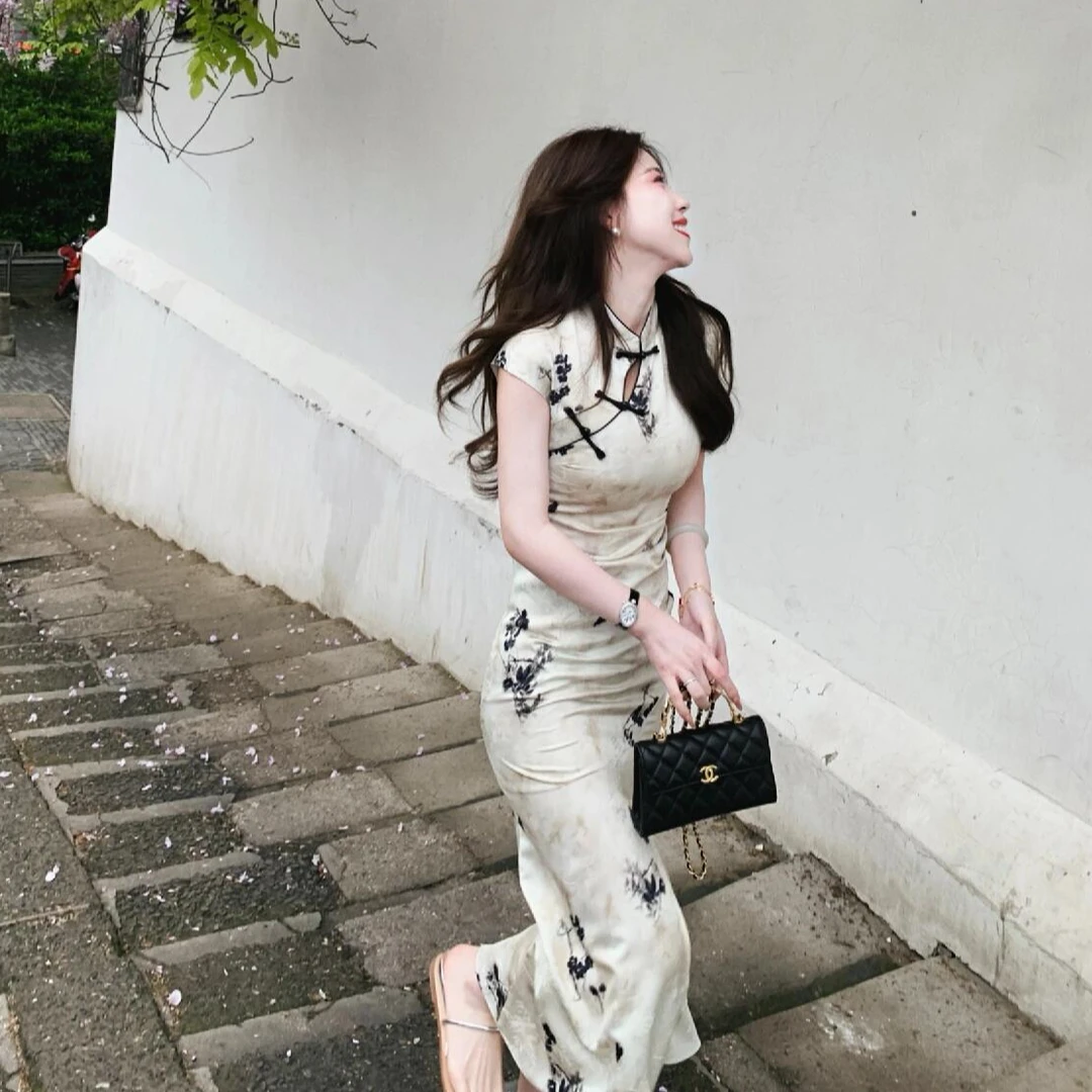 2025国风斜襟盘扣立领裙子新中式改良旗袍气质收腰显瘦复古连衣裙