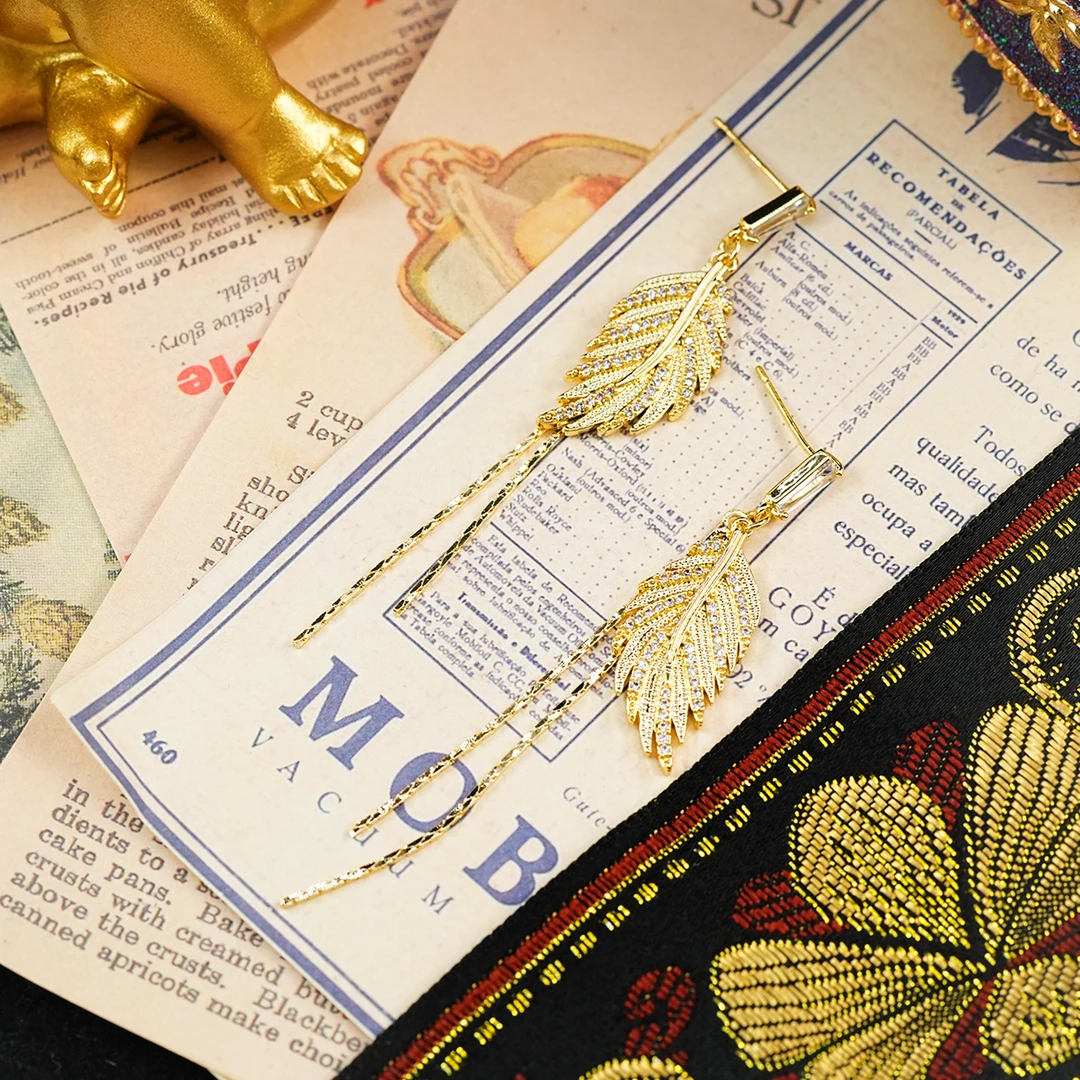 铜合金耳饰 LeLe 耳钉  巴黎秀场款超模款树叶精致富贵 9141