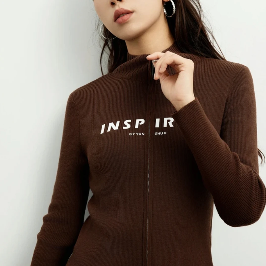 允硕时尚修身立领针织长袖毛衣休闲运动开衫秋冬百搭