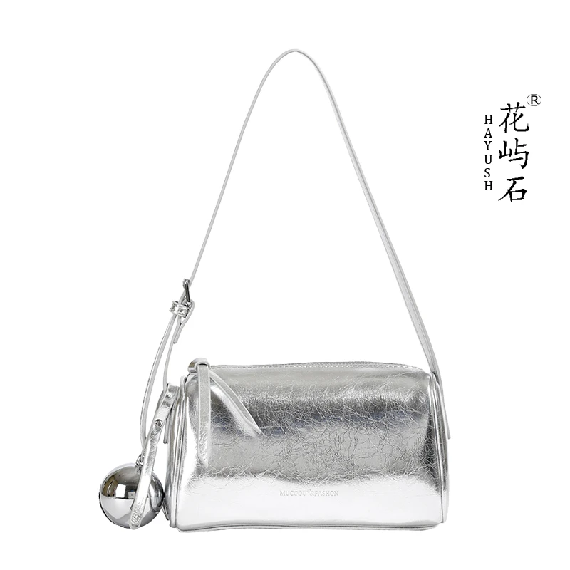 轻奢高级感圆筒包2024新款小众银色精致超火斜挎女包